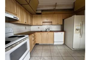 4140 NW 44th Ave 407, Lauderdale Lakes, FL 33319 Sold 05/03/24