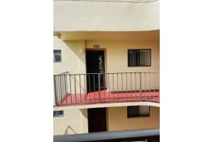 5160 Las Verdes Cir 313, Delray Beach, FL 33484 Sold 06/18/24