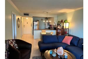3002 NE 5th Ter 304B, Wilton Manors, FL 33334 Sold 10/04/24