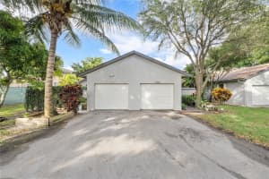 5290 Gate Lake Rd 5290, Tamarac, FL 33319 Sold 03/13/24