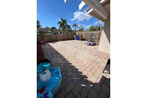 5024 E Lakes Dr, Deerfield Beach, FL 33064 Sold 05/30/24