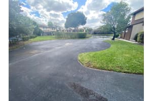 1215 Hampton Blvd, North Lauderdale, FL 33068 Sold 04/16/24