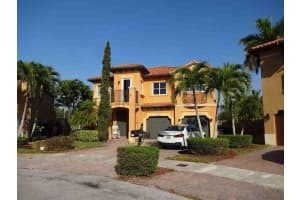 15661 SW 29th Ter, Miami, FL 33185 Sold 05/10/24
