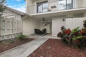 2177 Nova Village Dr, Davie, FL 33317 Sold 05/09/24