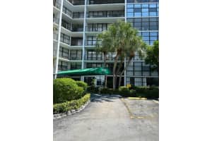 1000 Parkview Dr 102, Hallandale Beach, FL 33009 Sold 07/10/24