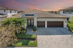 10554 N Lago Vista Cir, Parkland, FL 33076, Sold 04/30/24