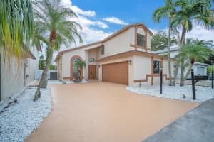 8694 Kimble Way, Boca Raton, FL 33433 Sold 04/30/24