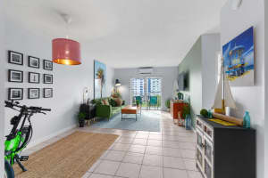 720 Orton Ave 403, Fort Lauderdale, FL 33304 Sold 09/26/24
