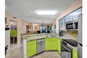 2221 Cypress Island Dr 403, Pompano Beach, FL 33069 Sold 08/29/24
