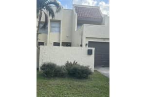 5716 NW 17th Ct 17, Lauderhill, FL 33313 Sold 10/04/24