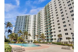 3001 S Ocean Dr 215, Hollywood, FL 33019 Sold 03/28/24