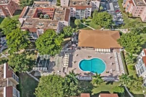 2811 Somerset Dr 118, Lauderdale Lakes, FL 33311 Sold 04/19/24