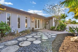 1406 Scott St, Hollywood, FL 33020 Sold 01/15/25