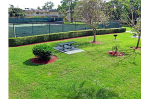 5174 NE 6th Ave APT 523, Oakland Park, FL 33334, Sold 05/01/24