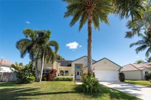 23 Dogwood Cir, Boynton Beach, FL 33436 Sold 04/05/24