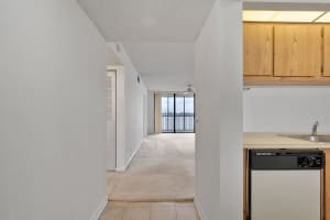 111 Lake Emerald Dr 409, Oakland Park, FL 33309 Sold 06/20/24