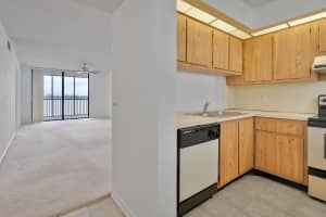 111 Lake Emerald Dr 409, Oakland Park, FL 33309 Sold 06/20/24