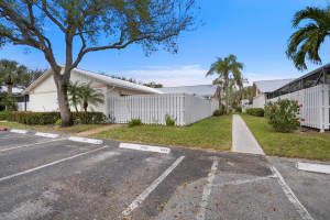 8851 Marge Ct APT C, Boynton Beach, FL 33436, Sold 04/19/24