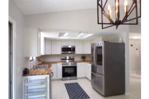 295 12th Ave, Vero Beach, FL 32962 Sold 09/20/24