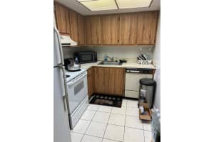 5570 NW 44th St 207A, Lauderhill, FL 33319 Sold 12/31/24