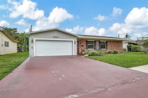 4942 SW 90th Way, Cooper City, FL 33328 Sold 05/14/24