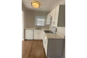 8325 Sunrise Lakes Blvd 204, Sunrise, FL 33322 Sold 10/03/25