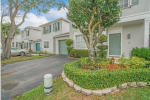 9671 Santa Rosa Dr 471, Tamarac, FL 33321 Sold 04/11/24