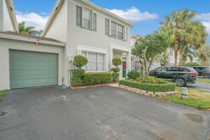 9671 Santa Rosa Dr 471, Tamarac, FL 33321 Sold 04/11/24
