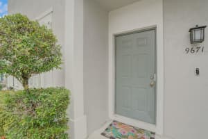 9671 Santa Rosa Dr 471, Tamarac, FL 33321 Sold 04/11/24