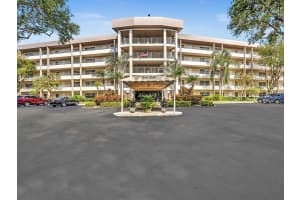 545 Oaks Ln 505, Pompano Beach, FL 33069 Sold 10/15/24