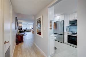 9580 Sunrise Lakes Blvd 103, Sunrise, FL 33322 Sold 09/12/24