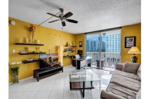 1825 S Ocean Dr 613, Hallandale Beach, FL 33009 Sold 04/19/24