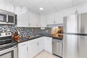 7837 Golf Circle Dr 111, Margate, FL 33063 Sold 06/03/24