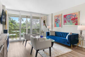 102 Royal Park Dr 3A, Oakland Park, FL 33309 Sold 04/04/24