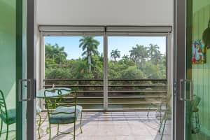 102 Royal Park Dr 3A, Oakland Park, FL 33309 Sold 04/04/24