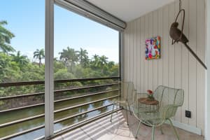102 Royal Park Dr 3A, Oakland Park, FL 33309 Sold 04/04/24