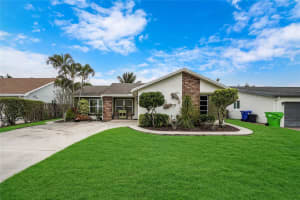 11707 NW 39th St, Sunrise, FL 33323 Sold 04/05/24