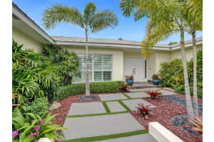 4907 HOLLY DR, Tamarac, FL 33319 Sold 03/29/24