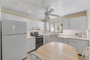 5521 COACH HOUSE Circle H, Boca Raton, FL 33486 Sold 05/29/24