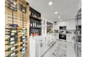 630 NW 214th St Suite 103, Miami, FL 33169, Sold 04/25/24