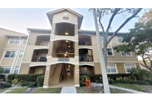 220 SW 116th Ave 15 307, Pembroke Pines, FL 33025, Sold 04/19/24
