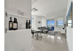 315 NE 3rd Ave 1101, Fort Lauderdale, FL 33301 Sold 08/15/24