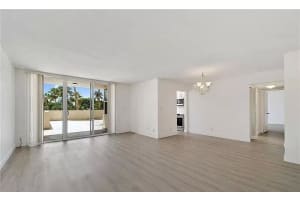 5200 N Ocean Blvd 212, Lauderdale By The Sea, FL 33308 Sold 07/26/24