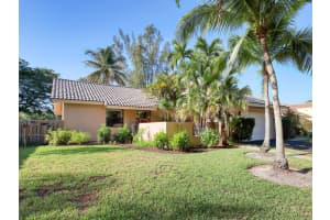 8912 Escondido Way E, Boca Raton, FL 33433, Sold 05/15/24