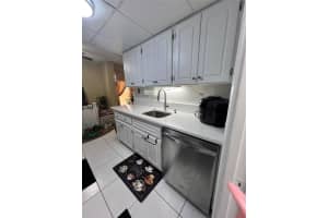 6603 Winfield Blvd B2, Margate, FL 33063 Sold 04/30/24