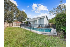 9818 SW 57th St, Cooper City, FL 33328 Sold 04/05/24