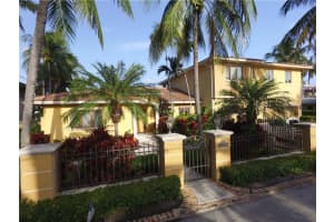 703 Royal Plaza Dr, Fort Lauderdale, FL 33301 Sold 10/30/24