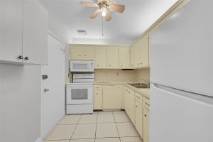 2250 NE 66th St 1503, Fort Lauderdale, FL 33308 Sold 04/22/24