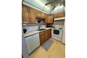 3400 Springdale Blvd 114, Palm Springs, FL 33461 Sold 04/25/24