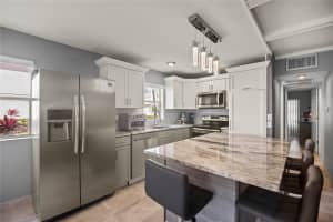 352 Saxony Trail 352, Delray Beach, FL 33446 - MLS#F10426025
